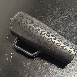 Brumate Era 40oz Leopard Black